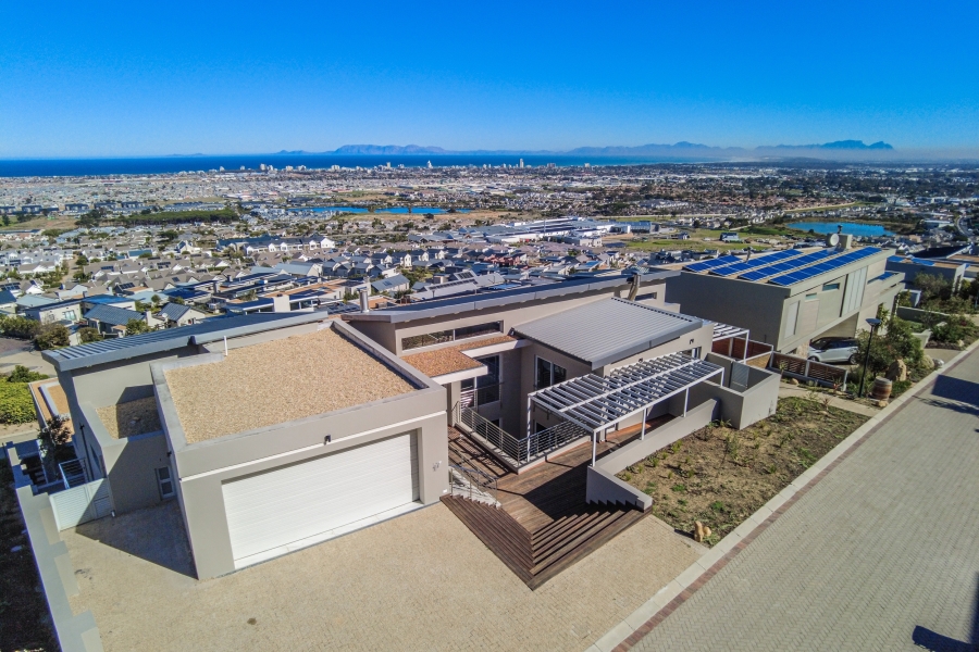 5 Bedroom Property for Sale in Fairhaven Country Estate Western Cape